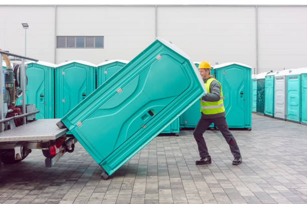Best Portable restroom trailer rental  in Williamsport, OH