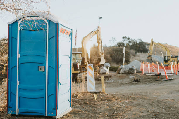 Best Porta potty rental near me  in Williamsport, OH